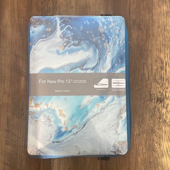 MacBook Pro 13” 2016-2020 blue soft case with hardshell & charger pack cover - Picture 2 of 6